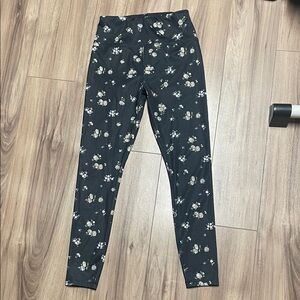 Reformation Floral Print Leggings - Black and White